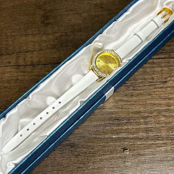 Vivani Quartz Watch with Gold Tone Crystal White Leather Strap And Crystal Bezel - Picture 4 of 4